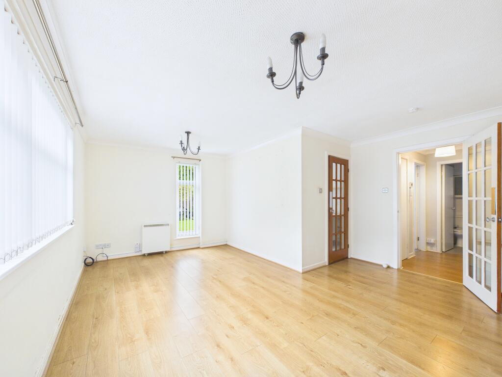 Apartment in Warrington - View 3
