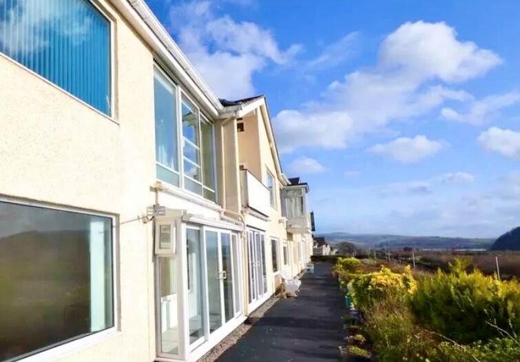 Apartment in Llandudno - View 2