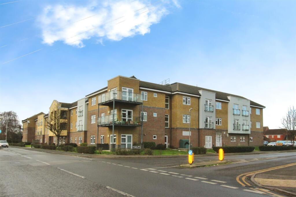 Main image of property: Regis Gate, North Street, Milton Regis, Sittingbourne, ME10