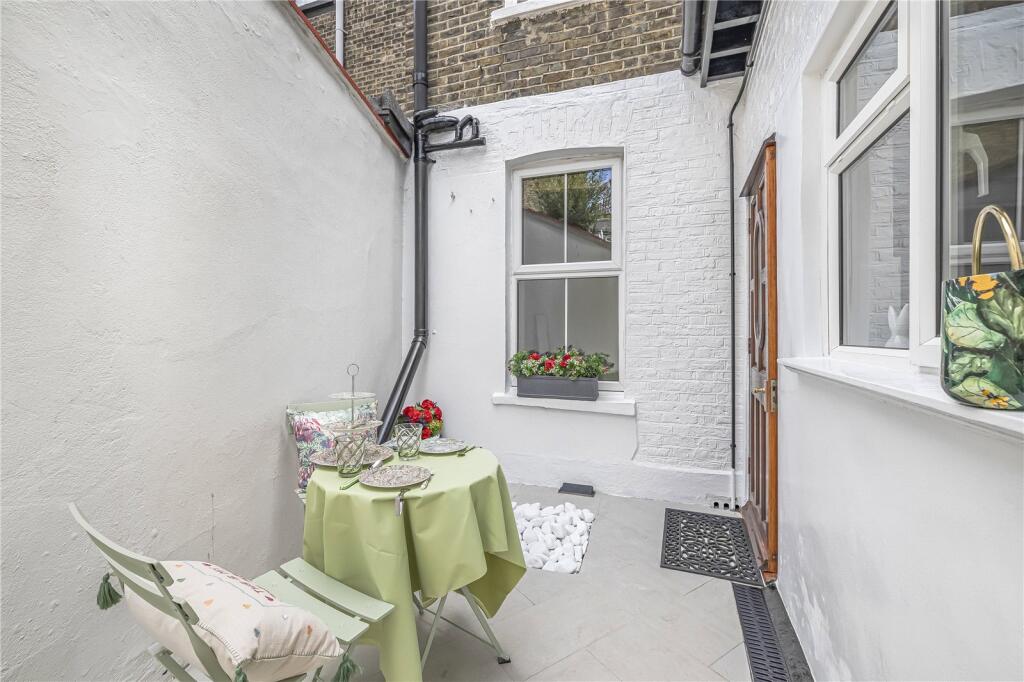 Property photo 8