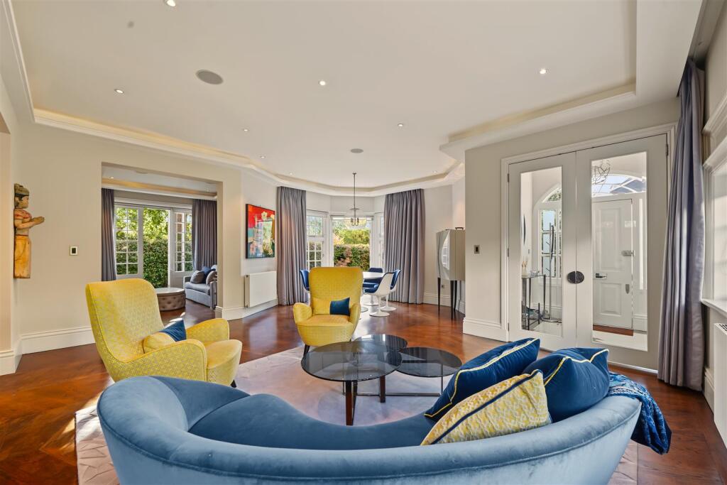 Kidderpore Avenue, Hampstead, London, NW3 photo 4