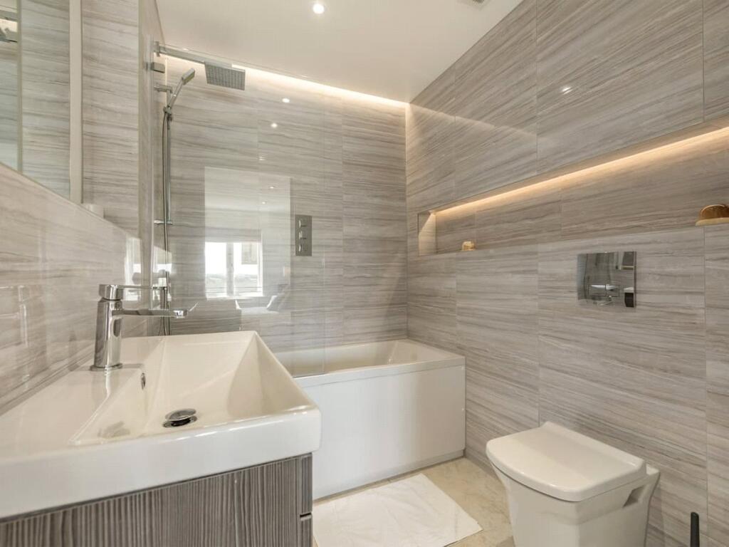 Pentire Road, Newquay, Cornwall, TR7 photo 5