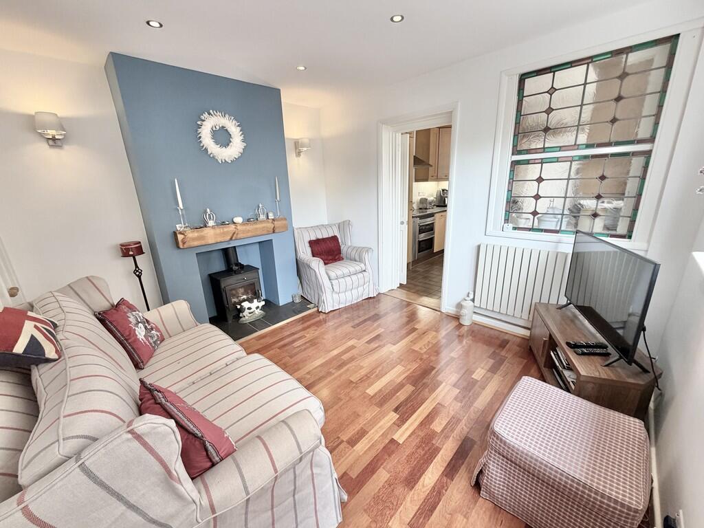 House in Surrey Heath, Surrey - View 4