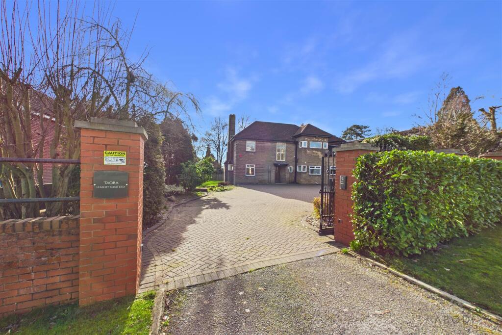 Ashby Road East, Burton upon Trent photo 2