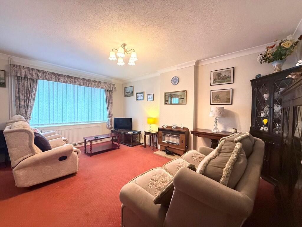 The Elms, Chatteris, Cambs., PE16 6JN photo 3