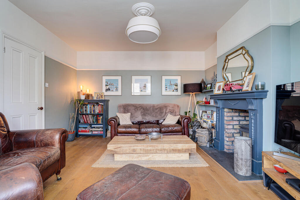 Additional image 3 of Cravells Road, Harpenden, Hertfordshire, AL5