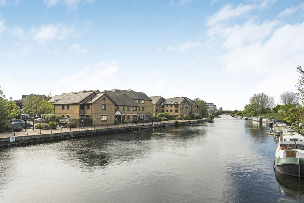 Main image of property: Riverside Close, London, E5