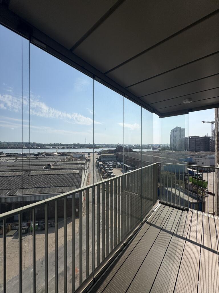 Apartment in London - View 5