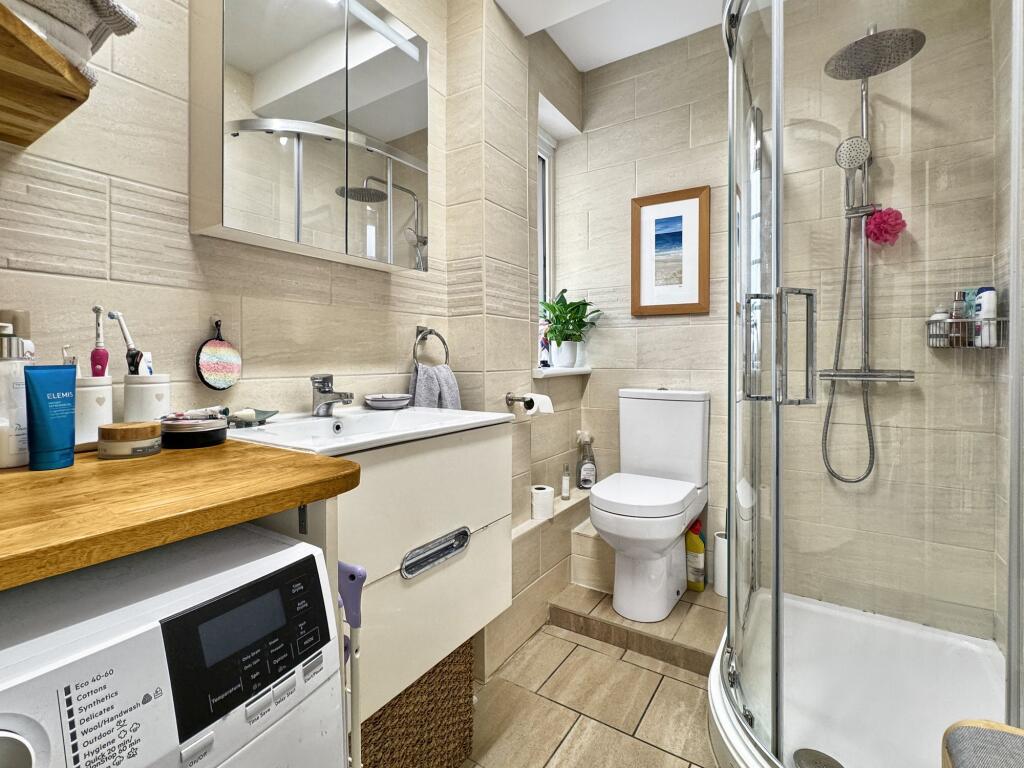 Apartment in Cowes, Isle of Wight - View 6