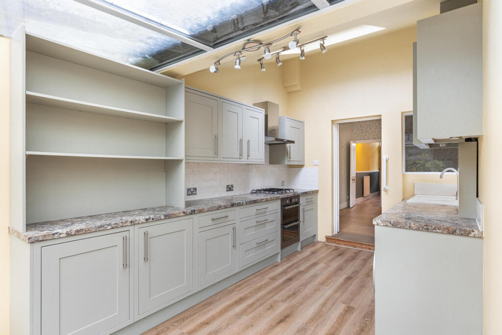 House in London, Hanwell - View 5