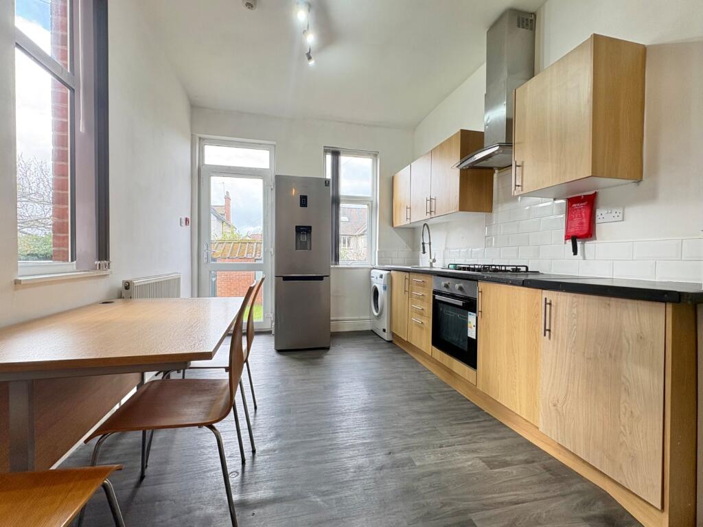 Main image of property: Otley Road, West Park, Leeds, LS16