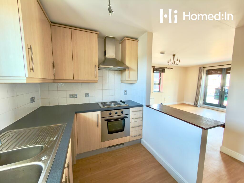 Apartment in Redhill - View 4