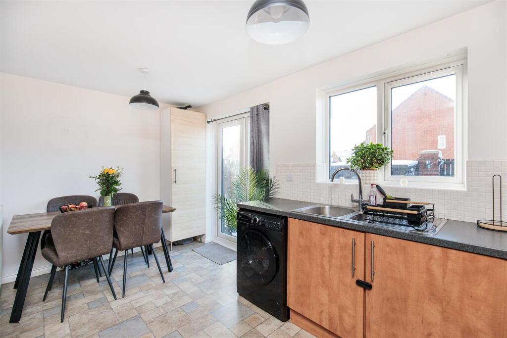 Ladyburn Way, Morpeth, NE65 photo 4