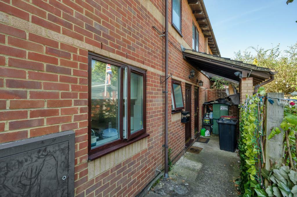 Main image of property: Slough, Berkshire, SL2