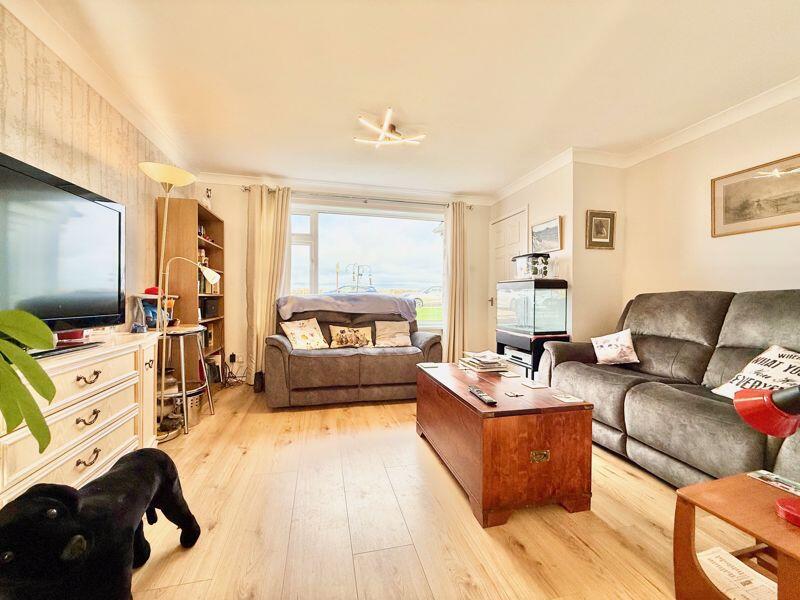 Spacious Extended Home with Countryside Views photo 4