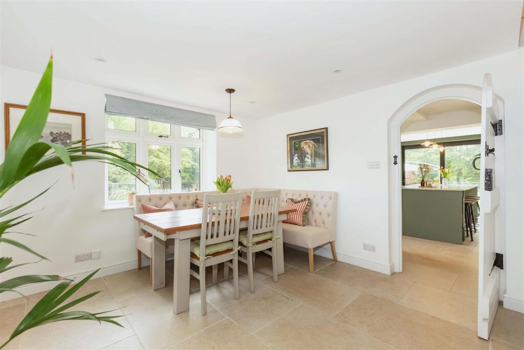 House in Arun, Findon - More