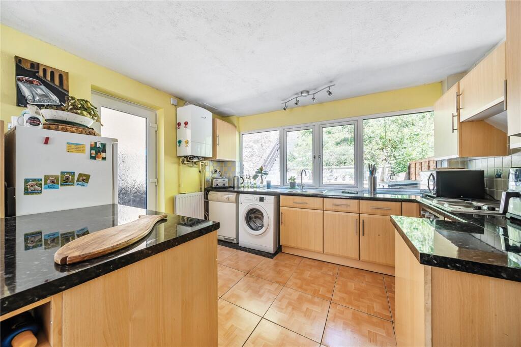 The Grove, Biggin Hill, Westerham, Kent, TN16 photo 2
