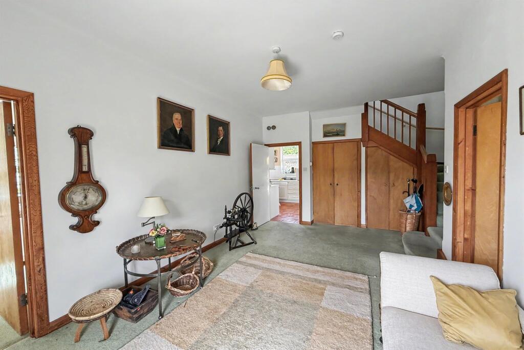 House in Iwerne Minster, Dorset - View 5