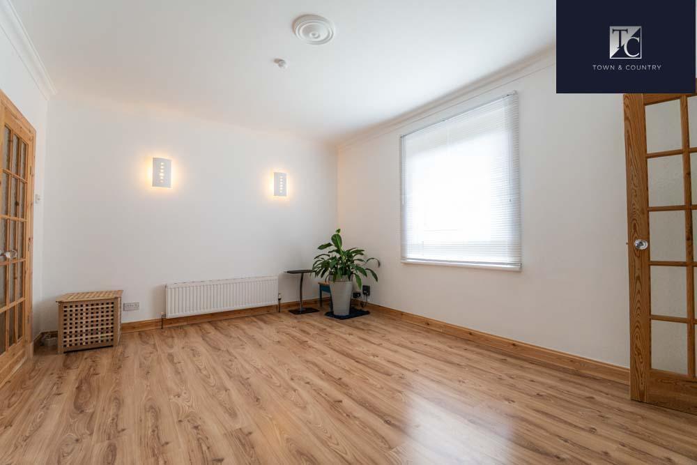 Apartment in Glasgow - View 4
