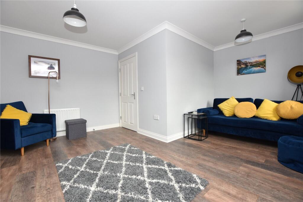 House in Leeds, Middleton - View 4