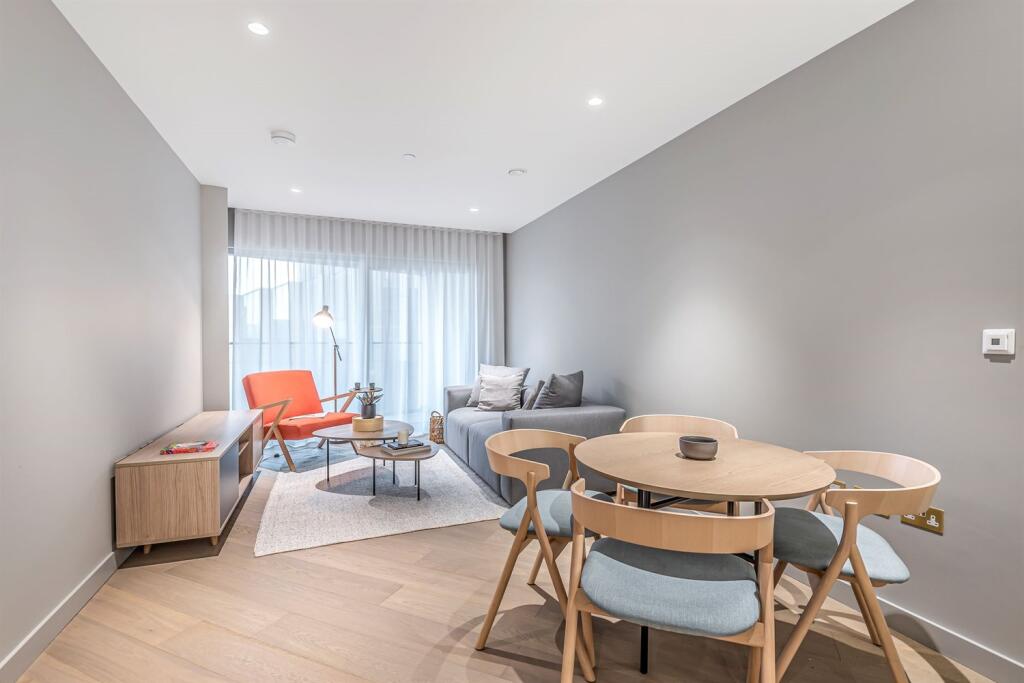 Main image of property: No.4, Upper Riverside, Cutter Lane, Greenwich Peninsula, SE10