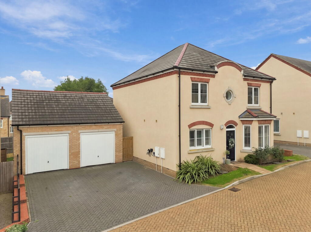 Main image of property: Helena Crescent, Fairfield, Hitchin, SG5 4SA