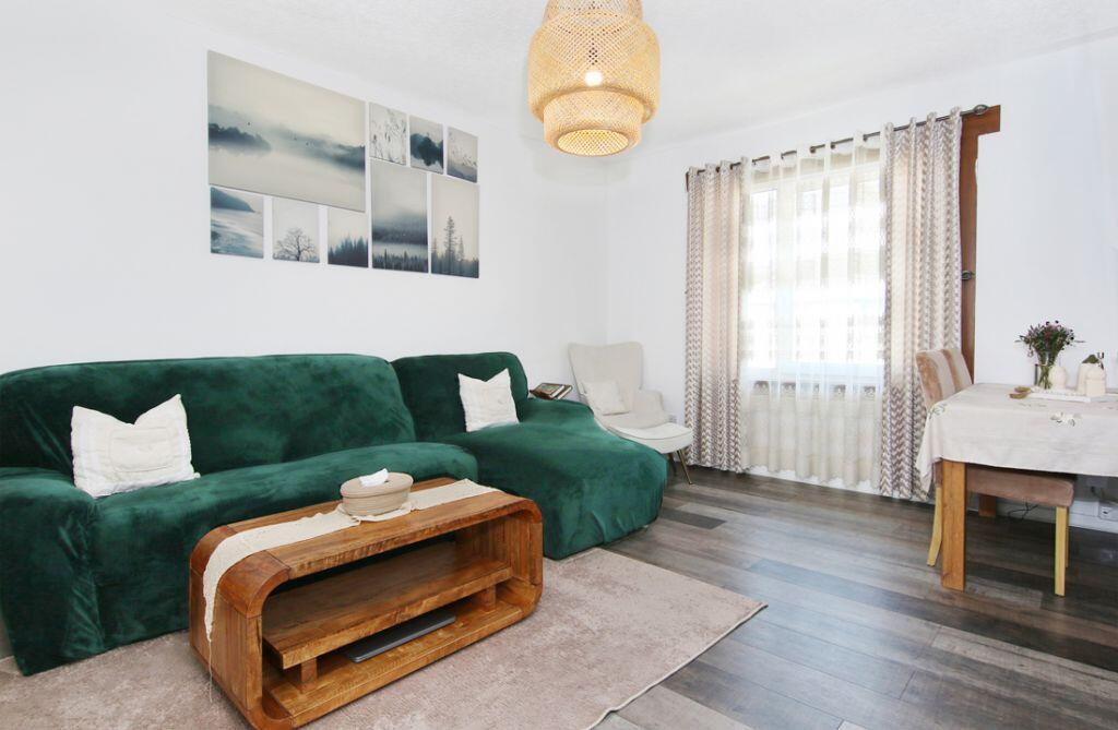 Main image of property: 75 Kennington Avenue, Loanhead, EH20 9JA