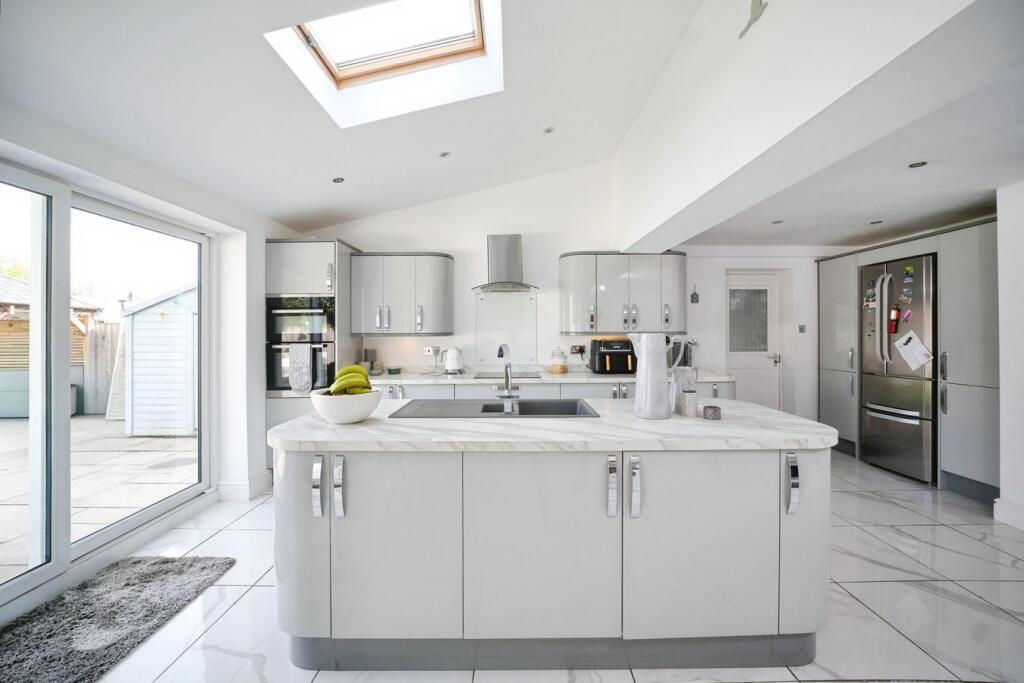 House in Brimfield, Herefordshire - View 5