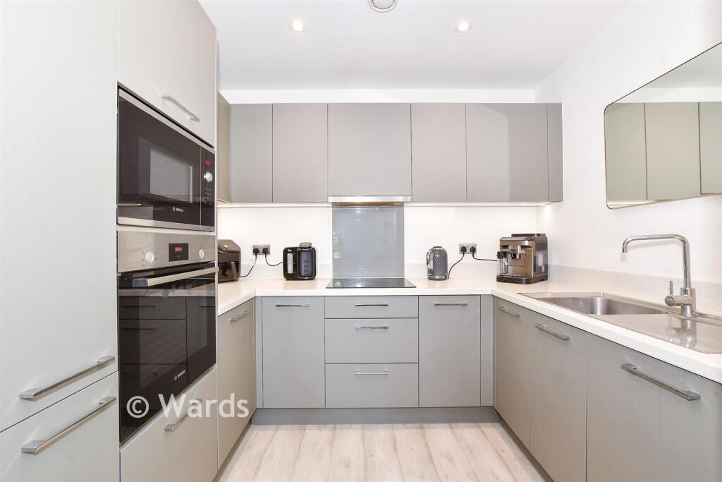 Apartment in Rochester - View 3