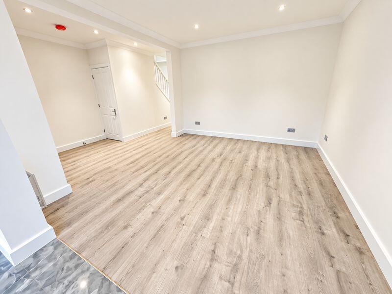 House in Southall - View 4
