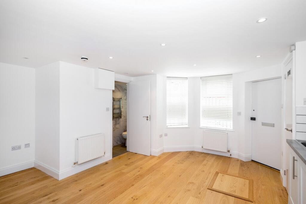 Apartment in London - View 3