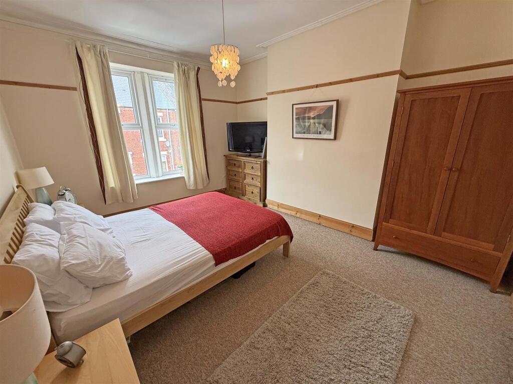 Apartment in North Tyneside, North East - More