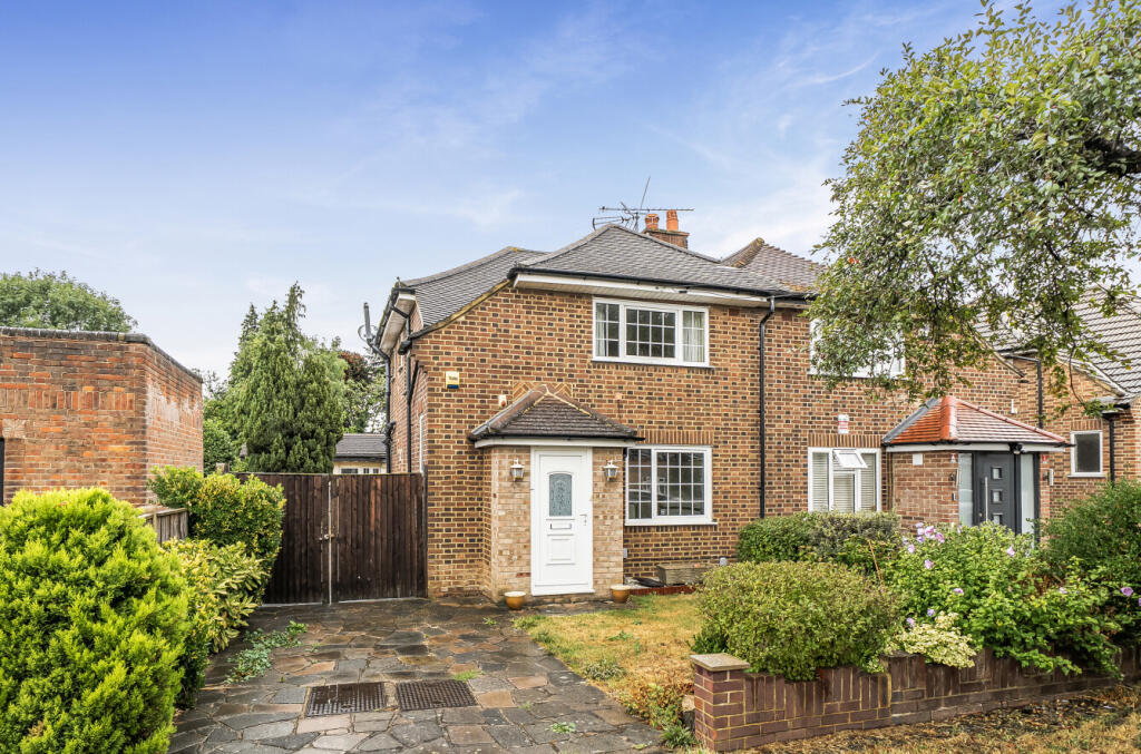Main image of property: New Peachey Lane, Uxbridge