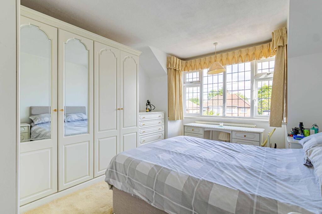 House in Watford - View 5