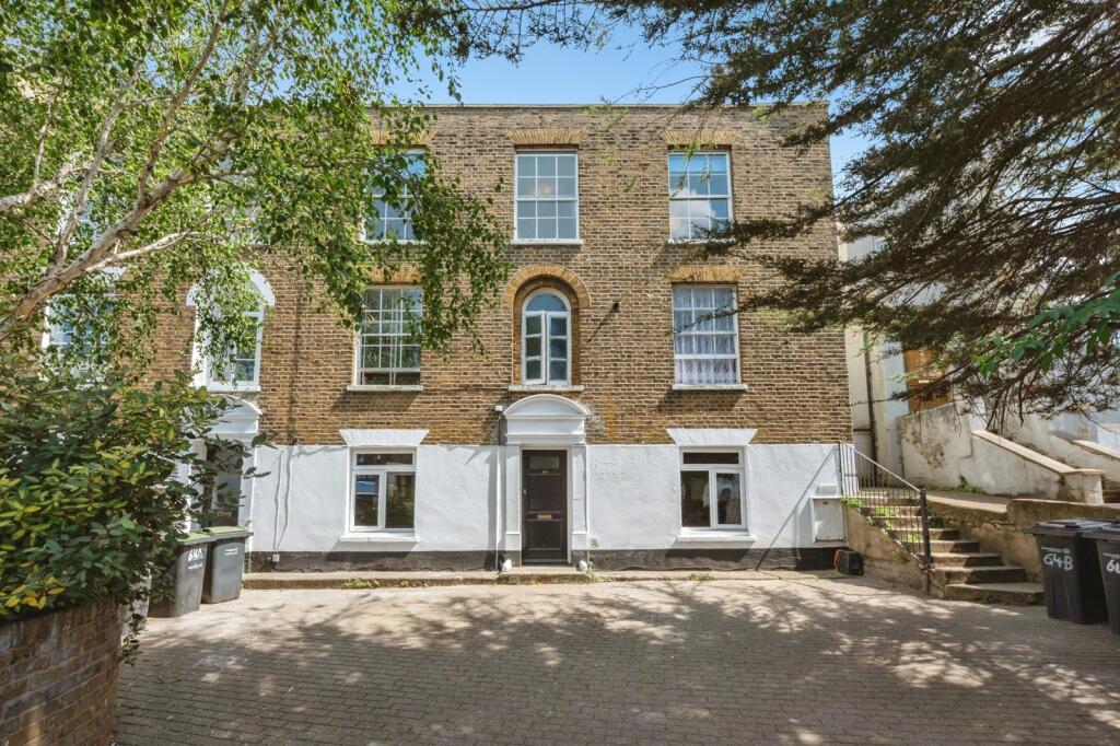 Main image of property: Wrotham Road, Gravesend, Kent, DA11