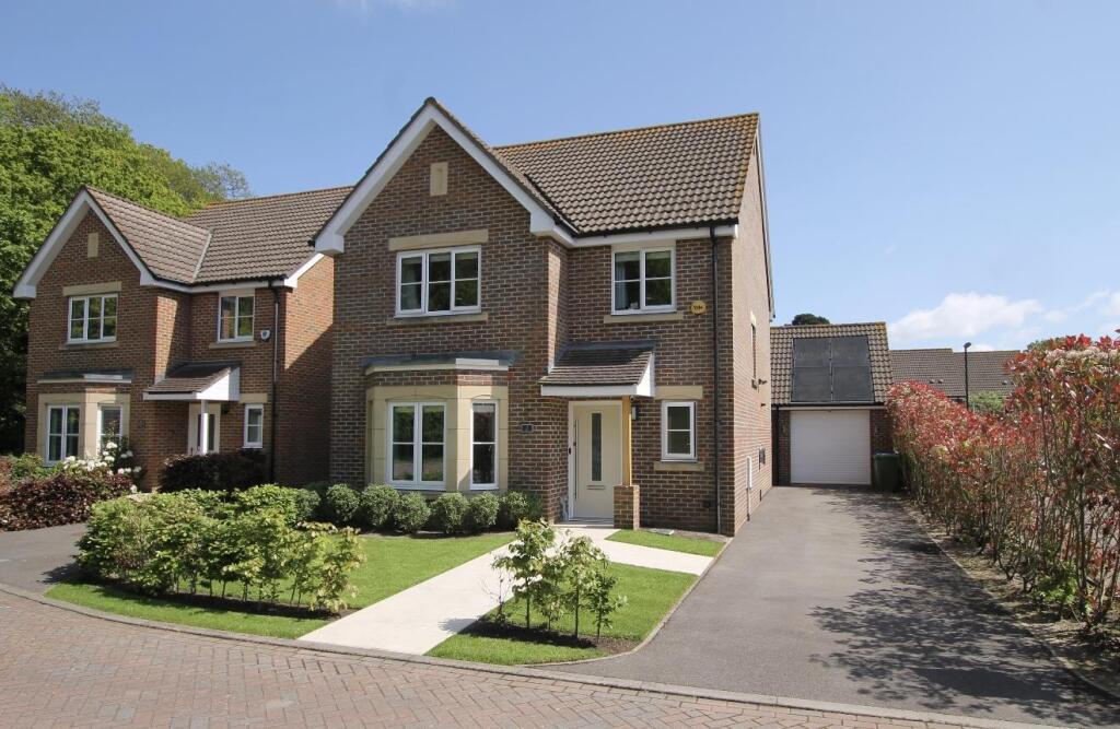 Main image of property: Burney Place, Sarisbury Green