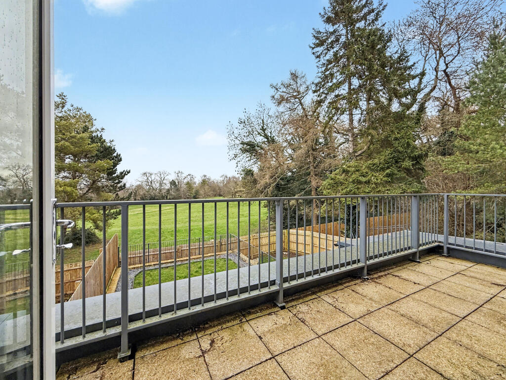 Thames View, Blunsdon, Swindon, SN26 photo 4