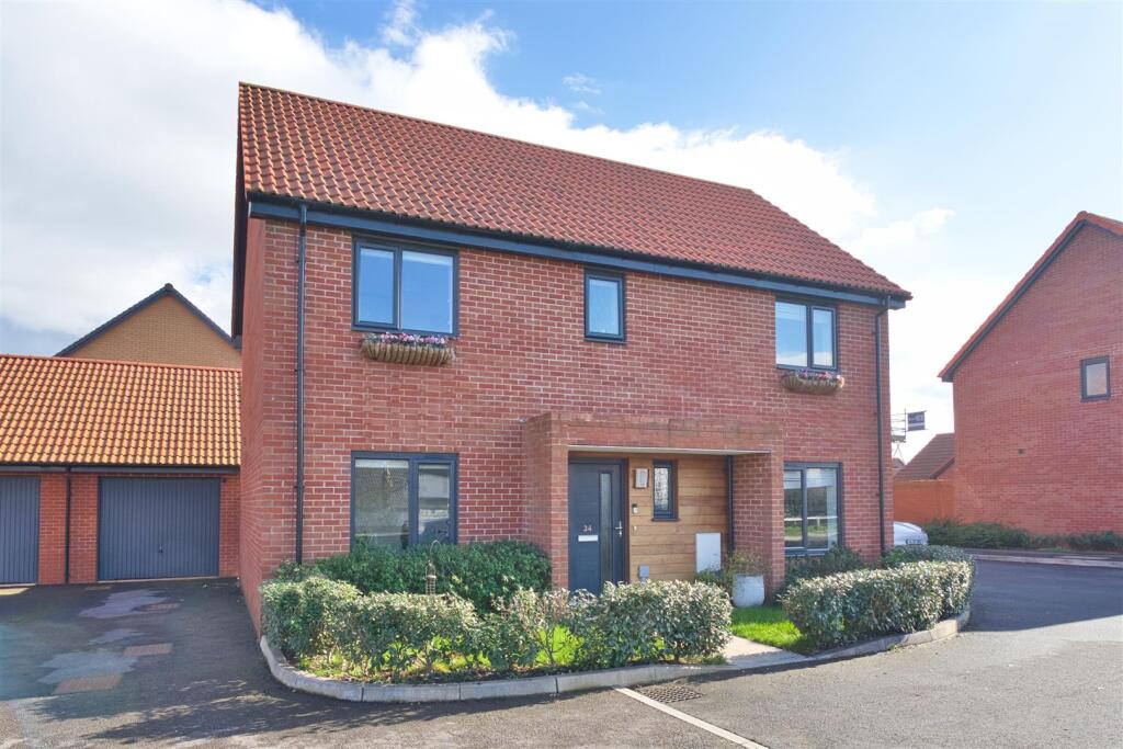 Main image of property: Fox Avenue, Yatton - PERFECT FAMILY HOME
