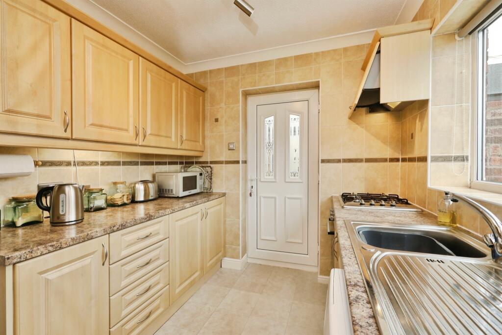 Craithie Road, Carlton-In-Lindrick, Worksop photo 4