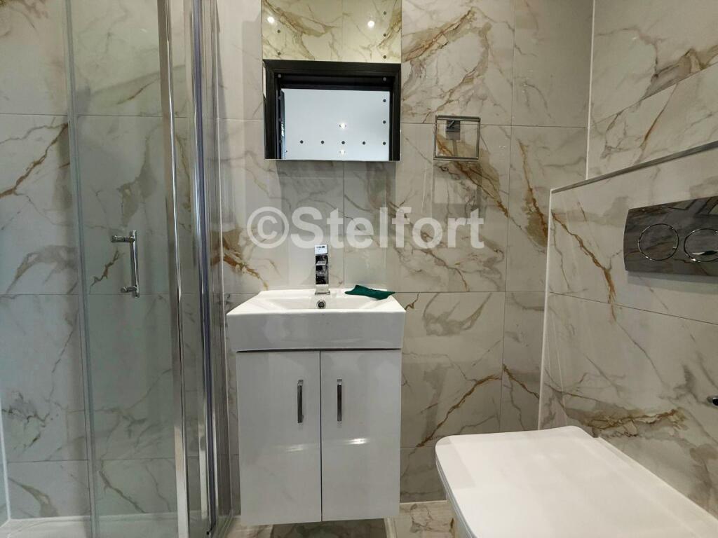3 bedroom maisonette for rent