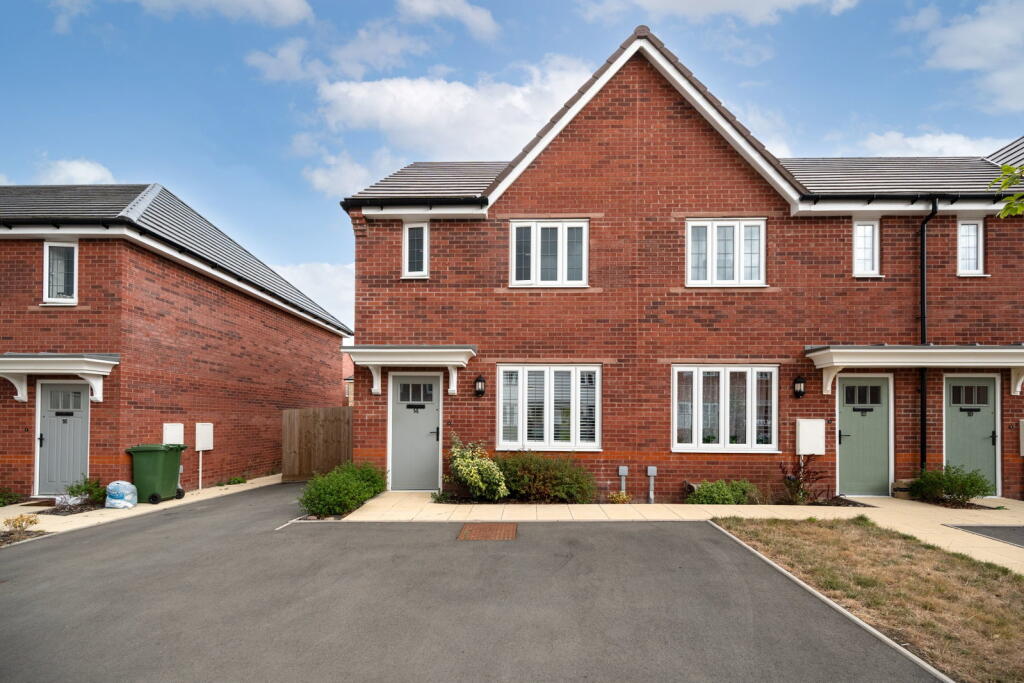 Main image of property: Evesham , WR11 2TB