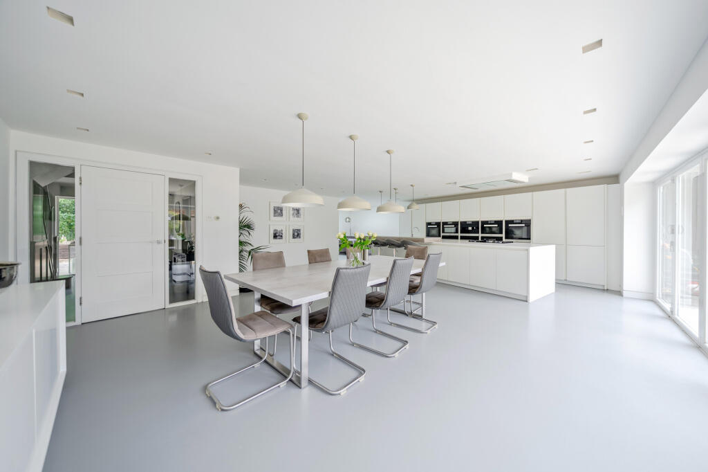 House in Stevenage - View 3
