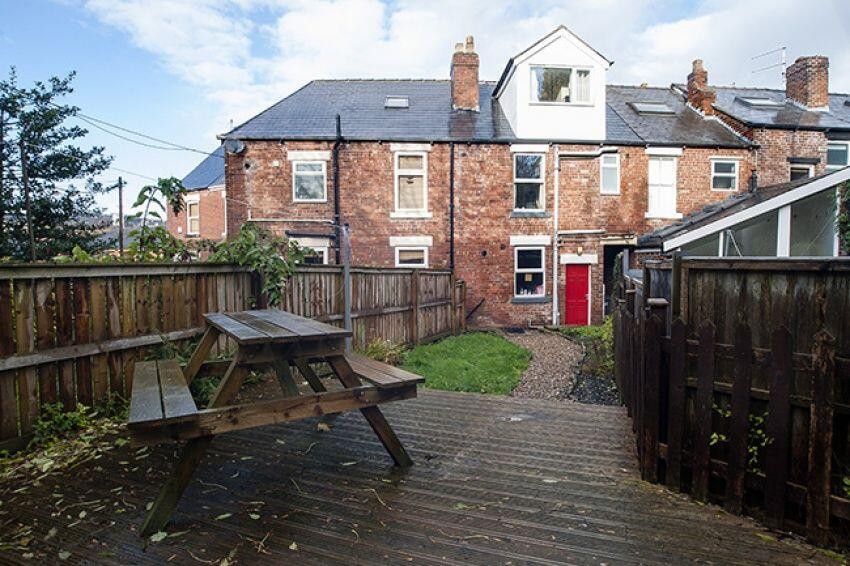 House in Sheffield, South Yorkshire - View 4