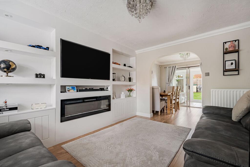 Oakie Close, Swindon, SN25 photo 2