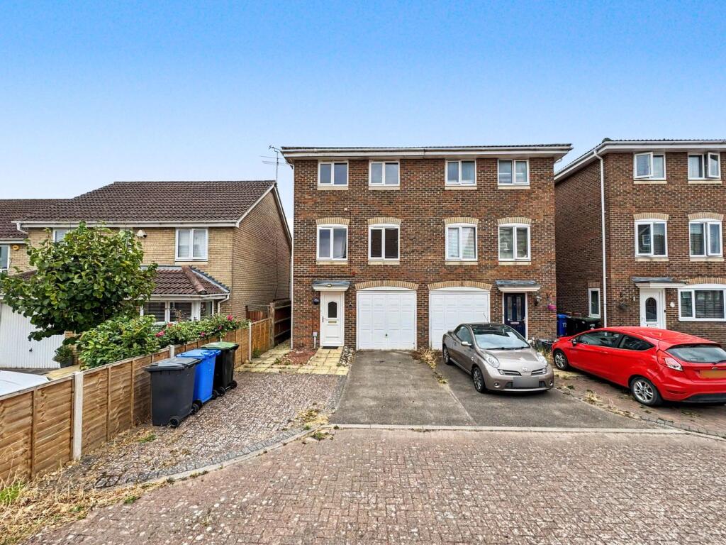 Main image of property: Tanners View, Ipswich, IP1