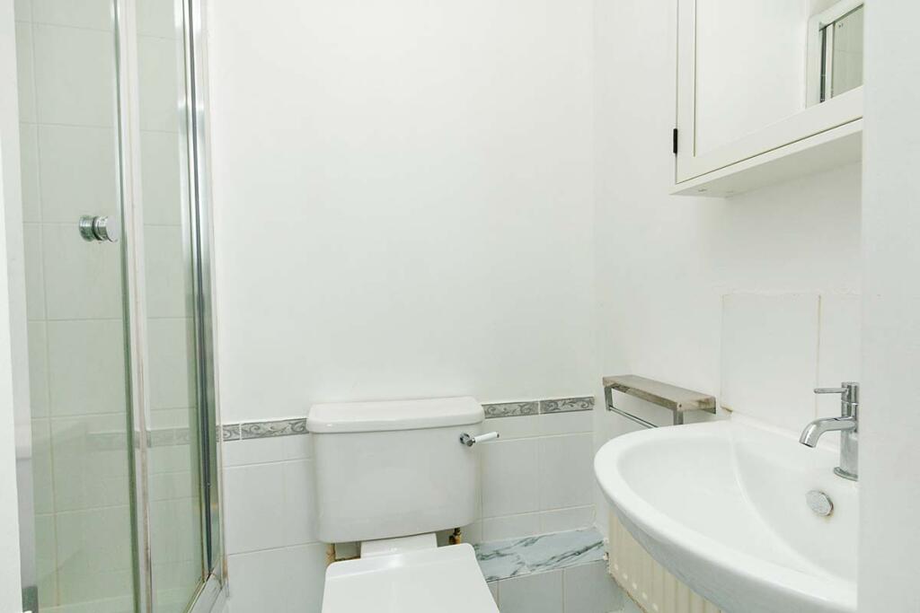 House in Reading - View 4