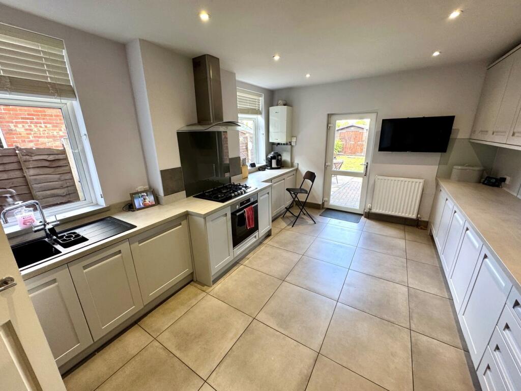 Belvedere Road, Burton-on-Trent, DE13 photo 4
