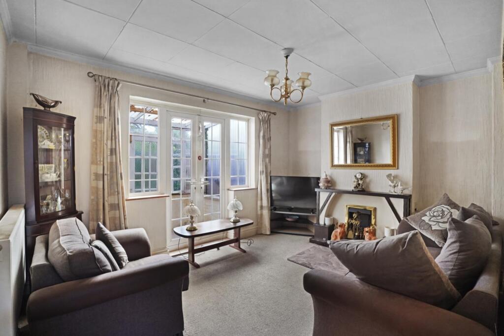 House in London - View 2