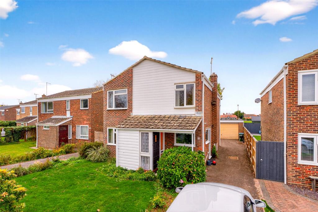4-bed detached on The Estuary, Littlehampton, West Sussex, BN17, £475,000