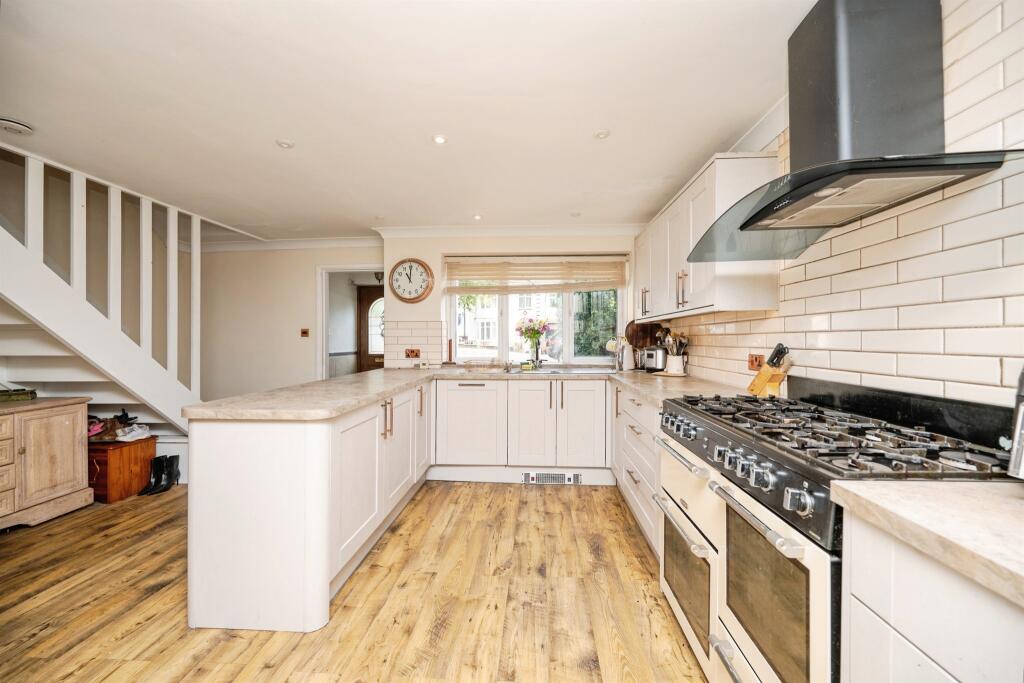 House in Dudley, West Midlands - View 5